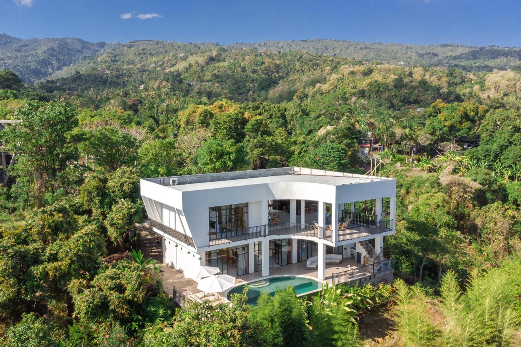 Вилла The Hacienda Lovina Экстерьер фото