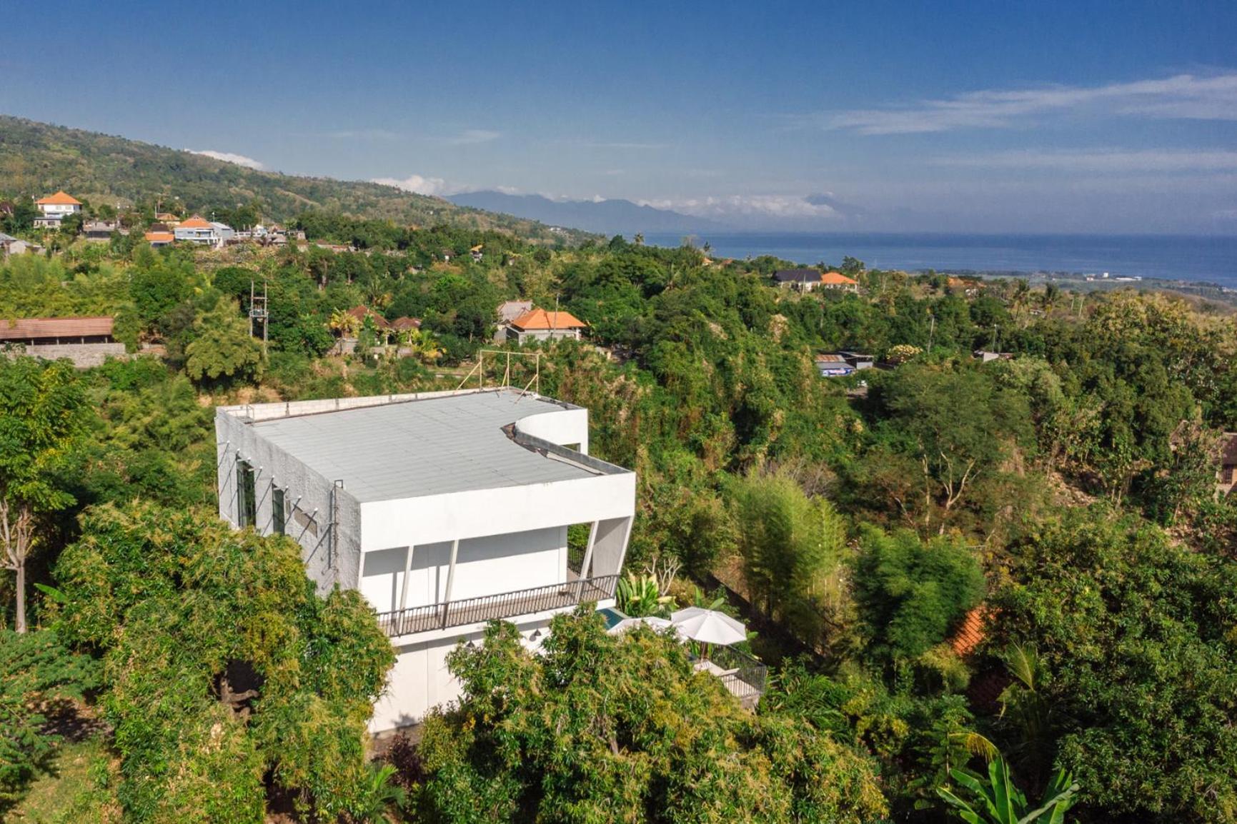 Вилла The Hacienda Lovina Экстерьер фото